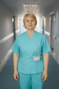 Iulia Popovici, asistentă medicală sala de examinare